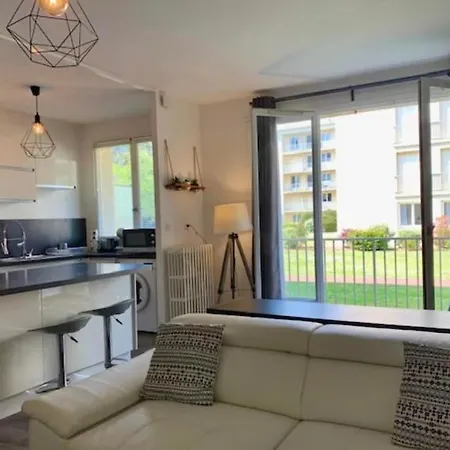 A 10min Du Centre Apartament *